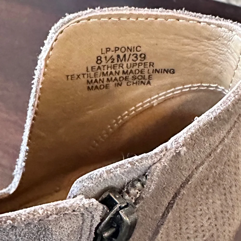 Lucky Brand Ponic Taupe Tan Suede Cutout Block Heel Booties Women Sz 8.5M US/39 - Picture 2 of 6